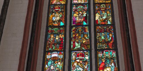 Chorfenster in der Marienkirche, Foto: Steffen Lehmann, Lizenz: TMB-Fotoarchiv
