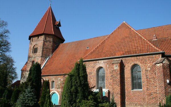 St.-Laurentius-Kirche, Foto: Mitteiweser-Touristik GmbH