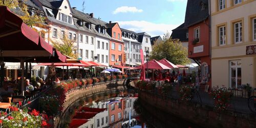 Über Stock und Stein durchs Felsenlabyrinth 