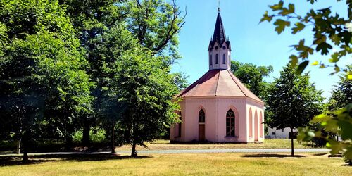 Rad-Wanderkirche Außenansich, Foto: Anke Treichel, Lizenz: Regio-Nord