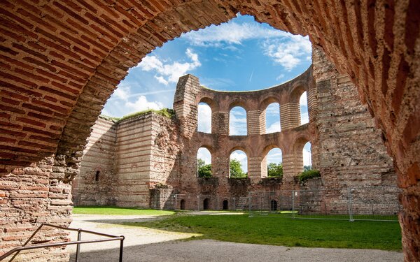 Kaiserthermen, Blick innen aufs Caldarium, Foto: Trier Tourismus und Marketing