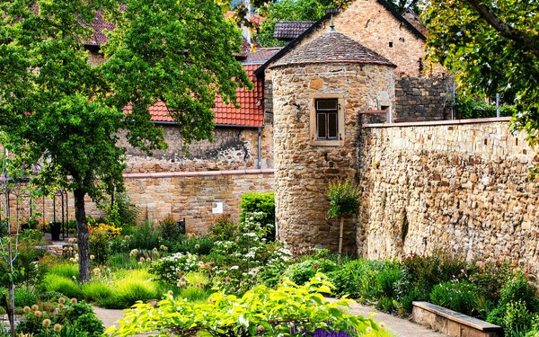 Schlosspark, Foto: Tourist Service GmbH Deidesheim