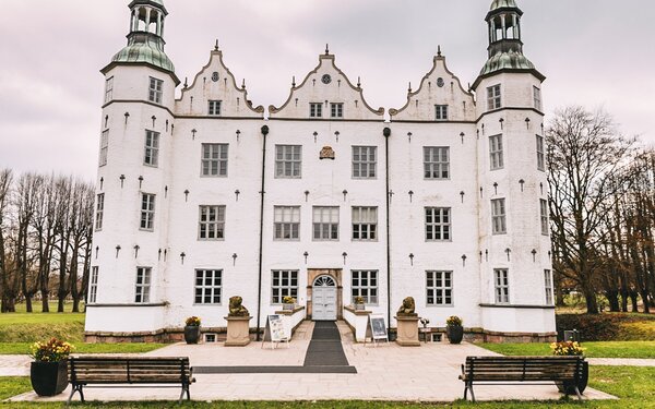 Schloss Ahrensburg, außen, Foto: Förde Fräulein