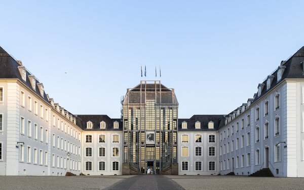 Saarbrücker Schloss und Schlossplatz, Foto: Manuela Meyer, CC BY-SA