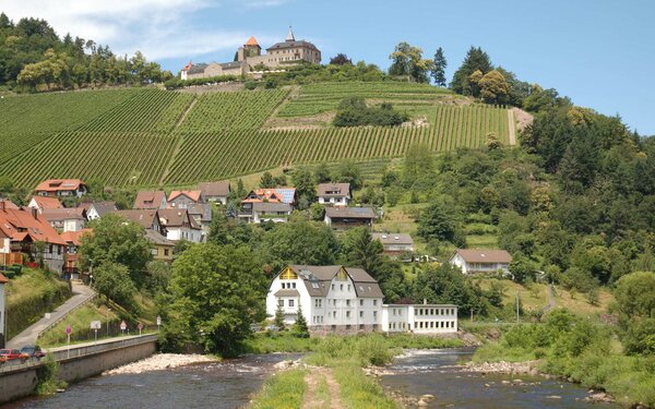 Schloss Eberstein, Foto: Vladislav Bezrukov, wikimedia.org, CC BY-SA