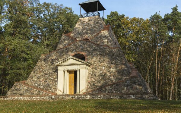 Pyramide Garzau, Foto: Steffen Lehmann, Lizenz: TMB-Fotoarchiv