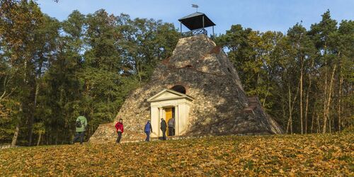 Pyramide Garzau, Foto: Steffen Lehmann, Lizenz: TMB-Fotoarchiv