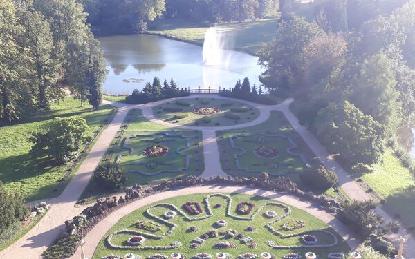 Grandioser Blick über die Teppichbeete in den Schlosspark, Foto: Ulrich Jarke