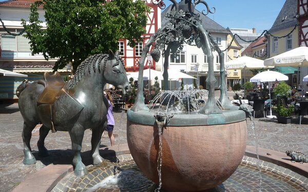 Rossmarkt, Foto: Immanuel Giel, CC BY-SA 3.0, https://commons.wikimedia.org