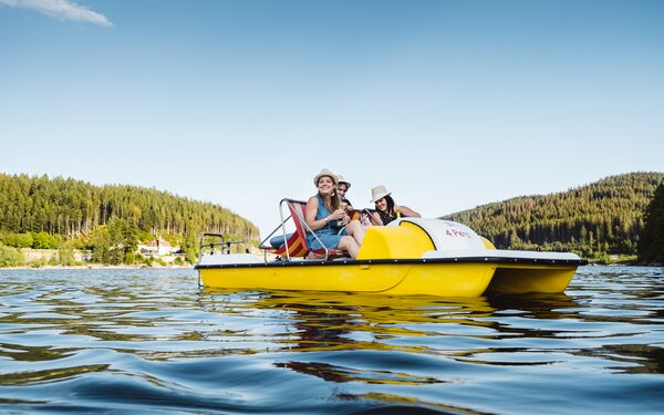 Tretboot fahren mit Picknick auf dem Schluchsee, Foto: Hochschwarzwald Tourismus GmbH