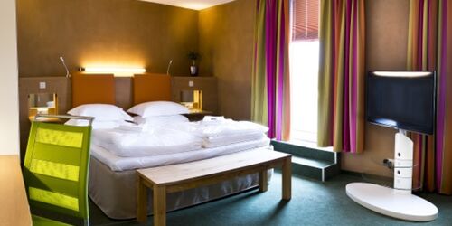 geräumiges Doppelzimmer, Foto: SONN’IDYLL Hotel & Saunalandschaft, Lizenz: SONN’IDYLL Hotel & Saunalandschaft