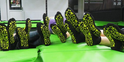 Spezielle Spring-Socken des TrampolinParks JumpUp, Foto: Mandy Richter, Lizenz: Trampolinpark JumpUp