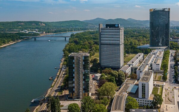 Bonn-UN Campus mit Post Tower, Foto: Giacomo Zucca, Bundesstadt Bonn