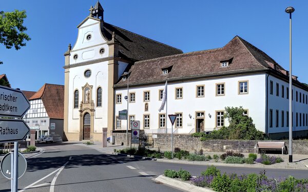 Ehemaliges Franziskanerkloster, Foto: Falko Sieker, CC BY-SA 3.0, https://commons.wikimedia.org