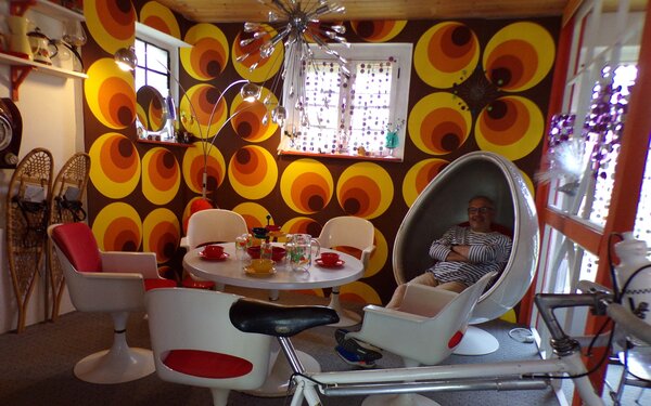 Salle a manger psychedelique formica années 1970, Foto: Musee la Cour de Marie