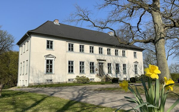 Herrenhaus Altfresenburg, Foto: Mischa.Gö, CC BY-SA 4.0, https://commons.wikimedia.org