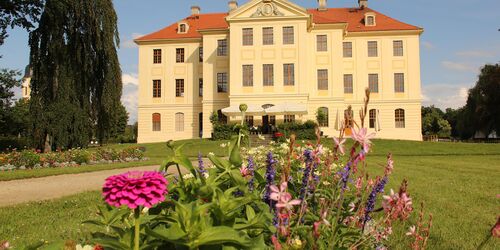 Kleines Dorf mit fürstlichem Anspruch