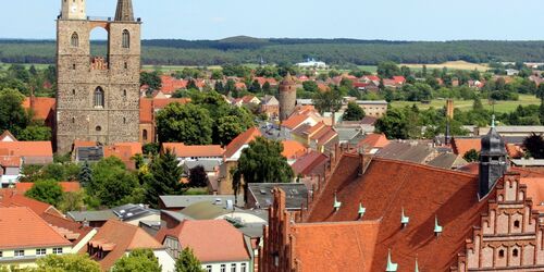 Kirchenglocken und klingende Münzen