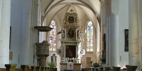 Liebfrauenkirche in Jüterbog, Blick zum Altar, Foto: Heike Schulze