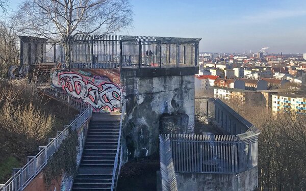 Flakturm III im Humboldthain, Foto: Rita Frank, Lizenz: terra press GmbH