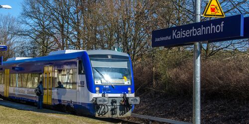 NEB am Kaiserbahnhof Joachimsthal, Foto:  Amt Joachimsthal (Schorfheide), Lizenz:  Amt Joachimsthal (Schorfheide)