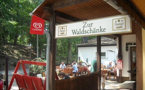 Blick Zur Waldschänke, Foto: Gaststätte "Zur Waldschänke am Grimnitzsee", Lizenz: Gaststätte "Zur Waldschänke am Grimnitzsee"