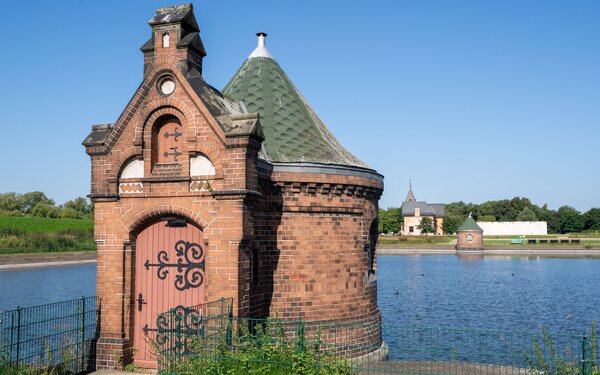 Blick übers Schaufilterbecken, Foto: Krafft Angerer