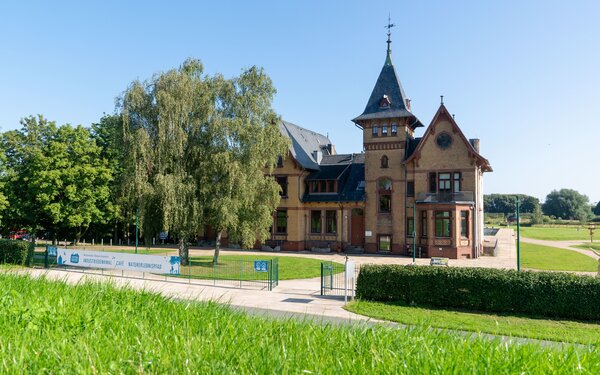 Wasserkunst Elbinsel Kaltehofe Villa, Foto: Krafft Angerer