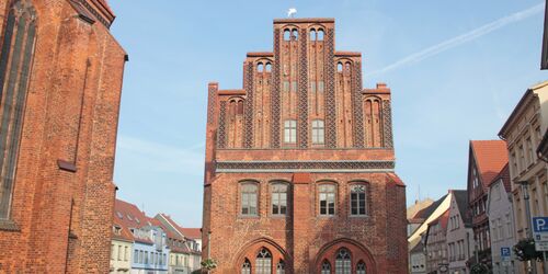 Die Gerichtslaube auf der Rückseite des Rathauses, Foto: terra press Berlin