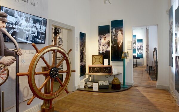 Elbschifffahrtsmuseum - Arbeiten an Bord, Foto: Uwe Franzen