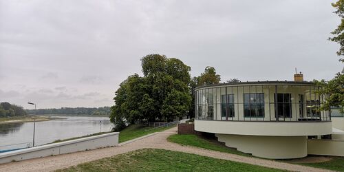 Mit Blick über die Elbe, Foto: Tourismusverband Fläming e.V.