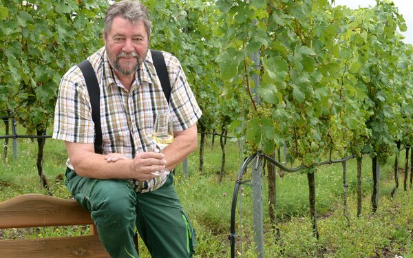 Winzer Dr. Andreas Wobar, Foto: Steffen Rasche, Lizenz: Weinbau Dr. Wobar