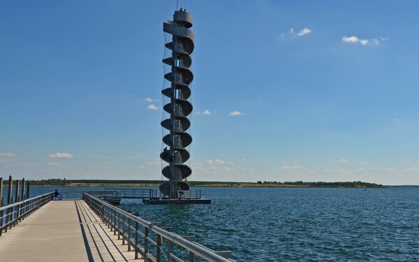 Pegelturm im Großen Goitzschesee  Pixabay