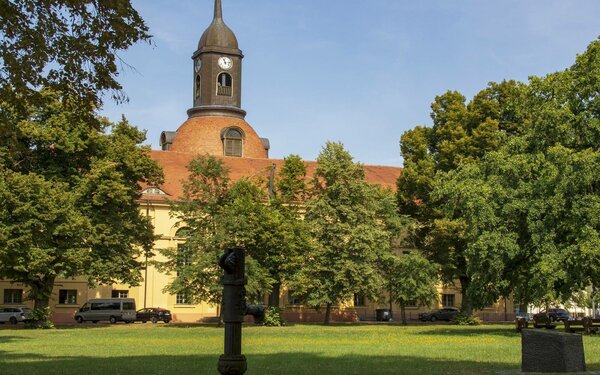 Kirchplatz in Neuruppin, Foto: ScottyScout, Lizenz: ScottyScout