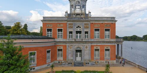 Seitenansicht des Marmorpalais mit Kuppel, Foto: André Stiebitz, Lizenz: PMSG/ SPSG