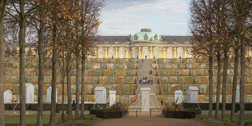 Schloss Sanssouci im Herbst, Foto: André Stiebitz, Lizenz: PMSG SPSG