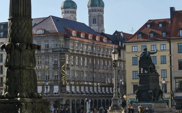 Max-Joseph-Platz in München, Foto: Luis Gervasi