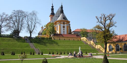 Himmlisches Theater mit Klostergeflüster 