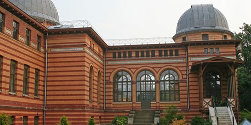 Michelson-Haus (ehemaliges Astrophysikalisches Observatorium), Foto: terra press, Lizenz: terra press