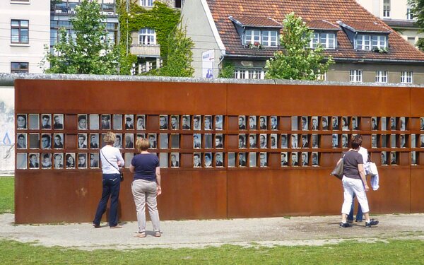 Gedenkstätte Berliner Mauer (Bernauer Straße), Foto: terra press GmbH