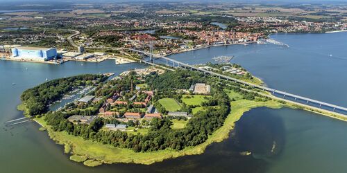 Reif für die Insel und spannende Geschichte?