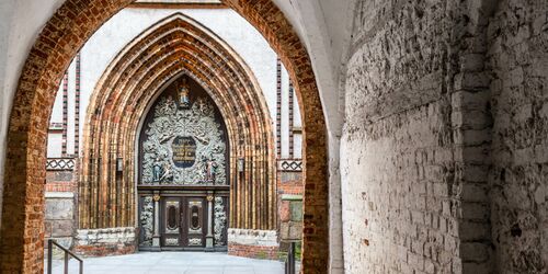 Nikolaikirche Westportal, Foto: TMV/Tiemann