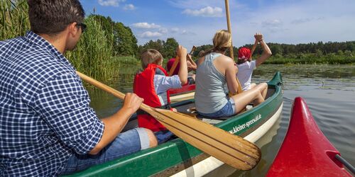 Paddeln auf der Schwarzen Elster, Foto: LKEE/Andreas Franke