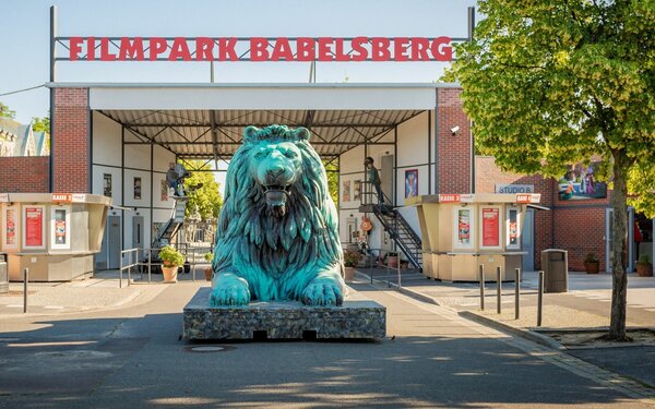 Filmpark Babelsberg Eingang, Foto: Ronny Budweth, Lizenz: Filmpark Babelsberg